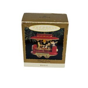 VTG 2004 Hallmark Kringle Trolley Magic Light Christmas Keepsake Ornament Decor